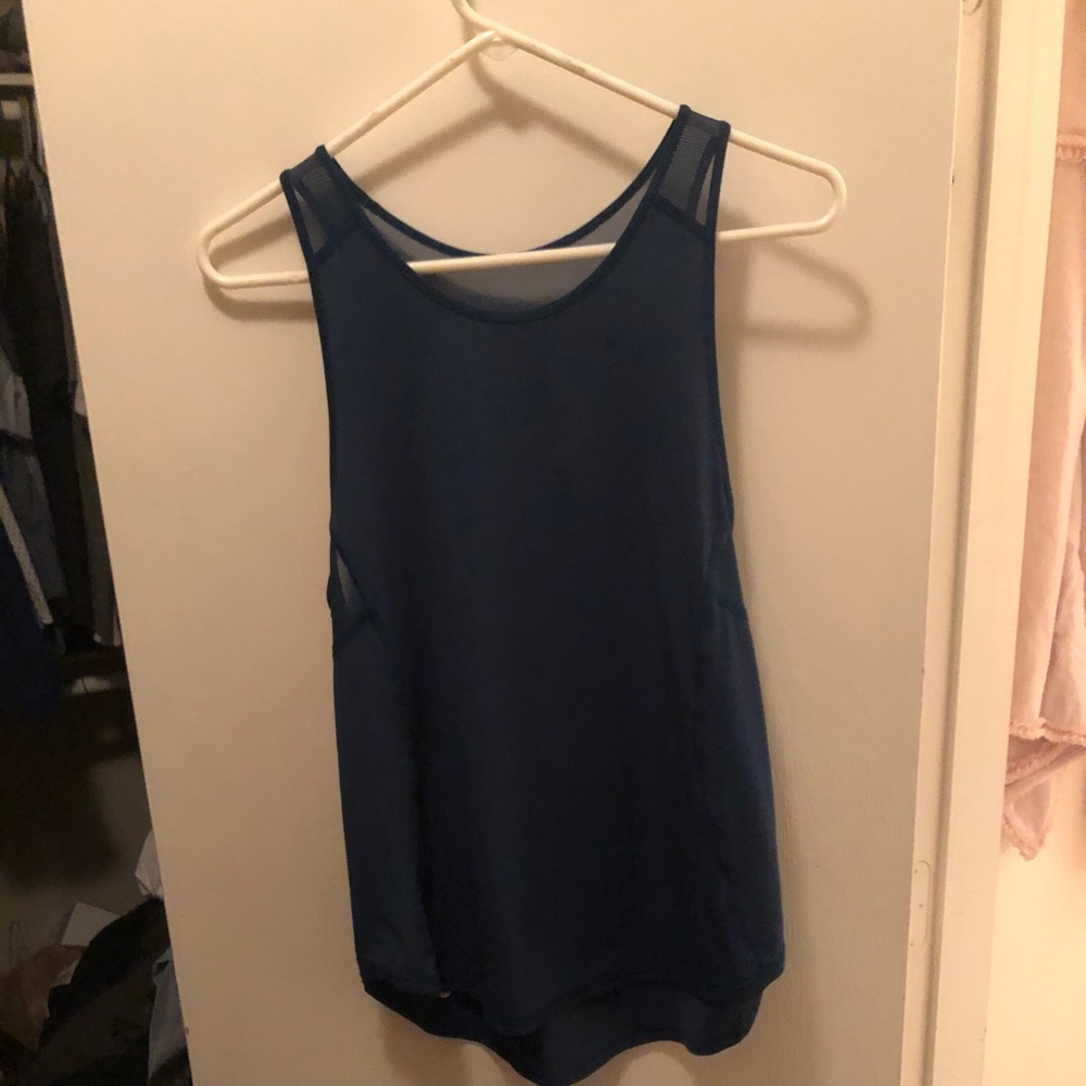Lululemon tank